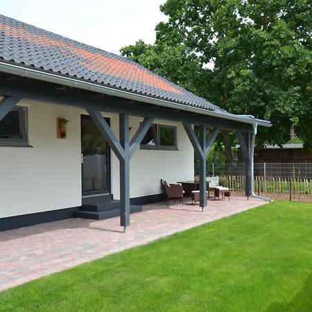 Sommersonne Haushaelfte *